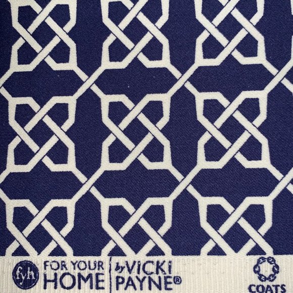 3.7 Yds Free Spirit Vicki Payne Blue White Celtic Knot Fretwork Lattice Fabric - Picture 5 of 8